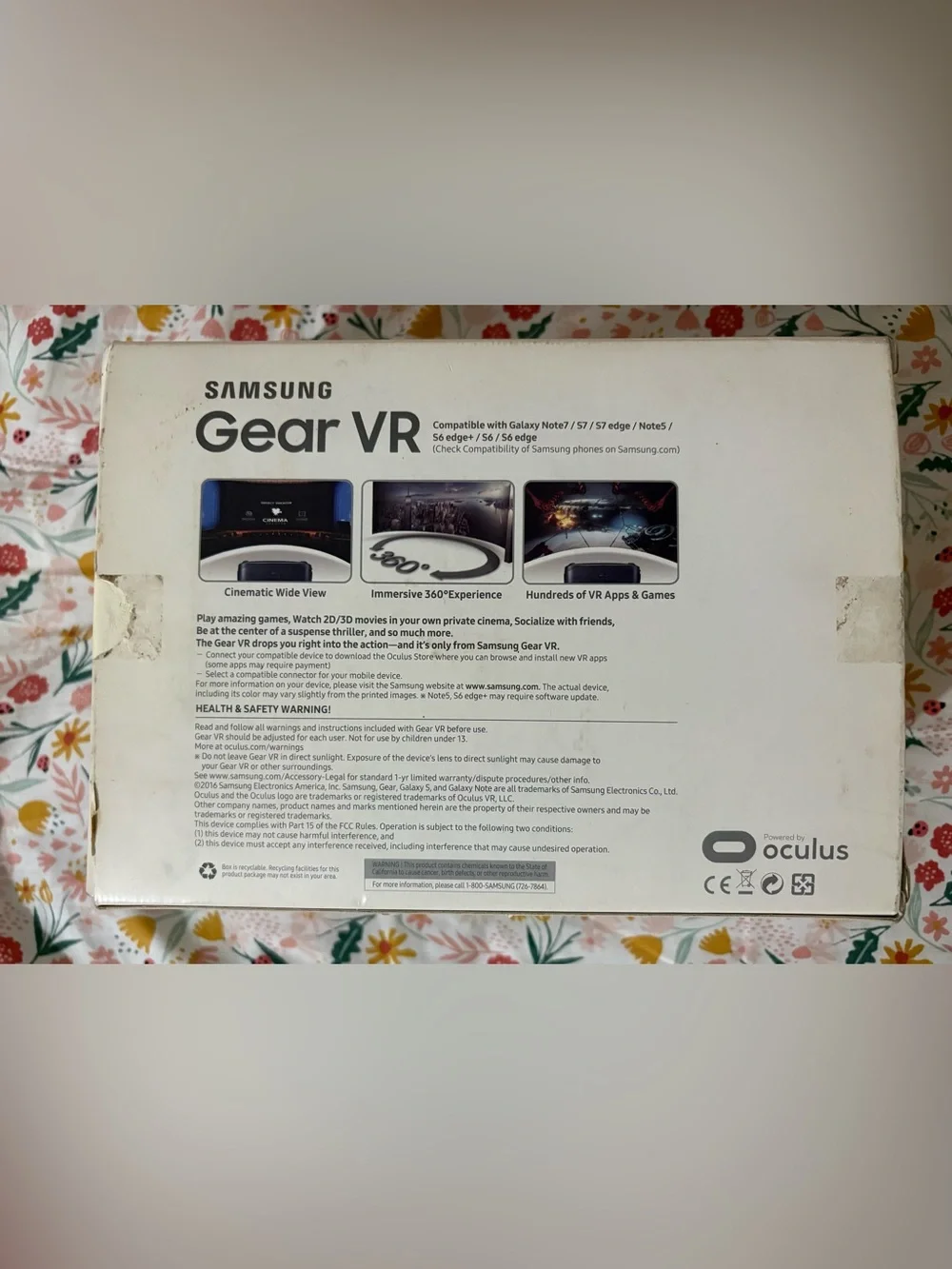 The Samsung Gear VR oculus headset 2015 no remote included